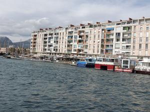2018 03 12 TOULON BALLADE DANS LES RUES ET AU PORT (16)